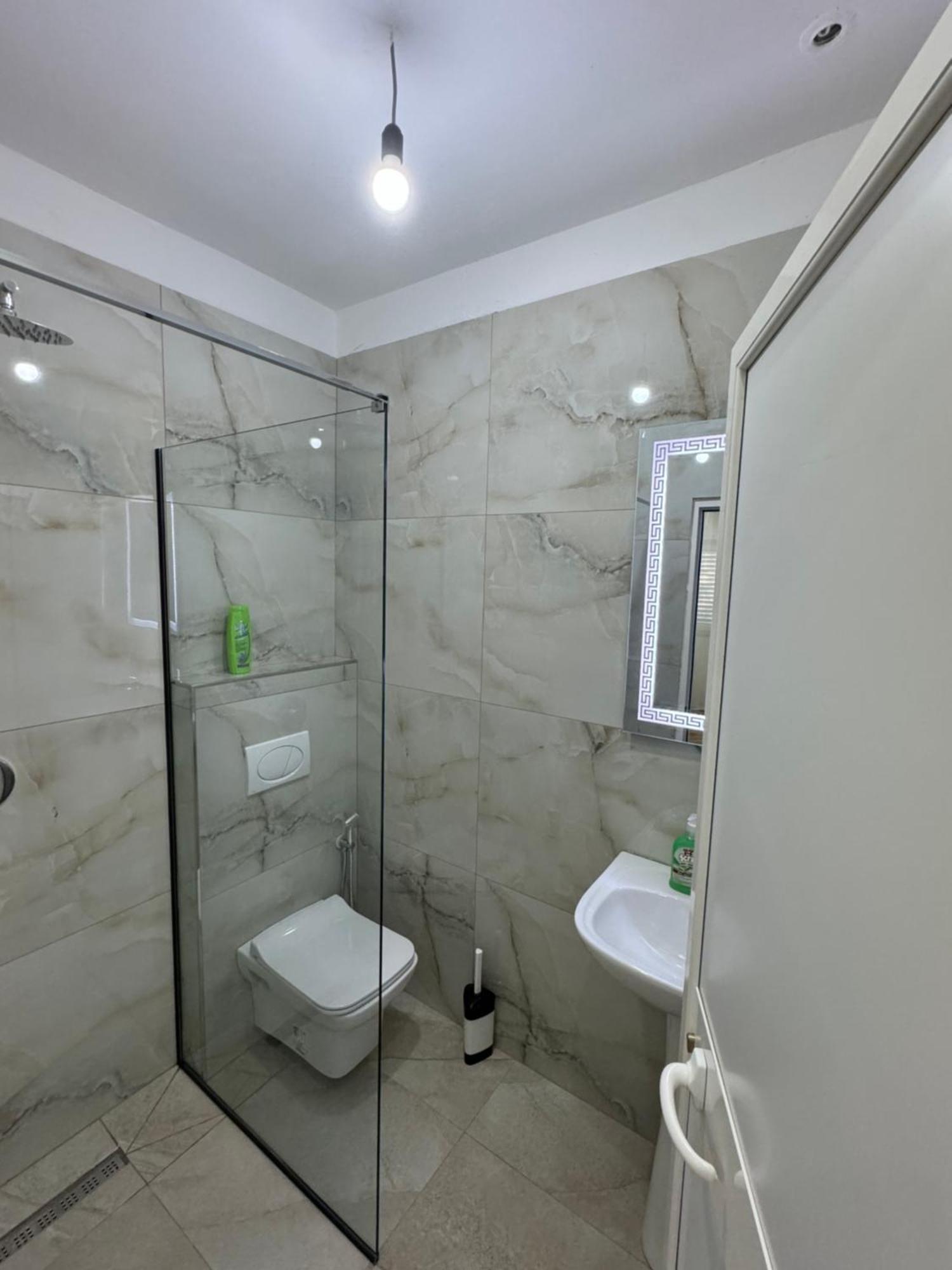 Restorant Hotel Niku Shetaj المظهر الخارجي الصورة